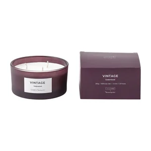 Vonná svíčka Vintage Cedarwood – 25 h ILLUME x Bloomingville