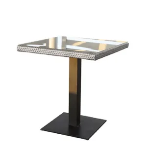 Zahradní stůl BARCELONA, šedý