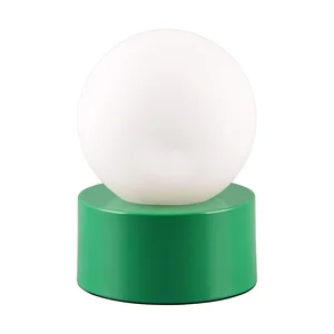 Zelená stolní lampa Countess – Trio se skleněným stínidlem