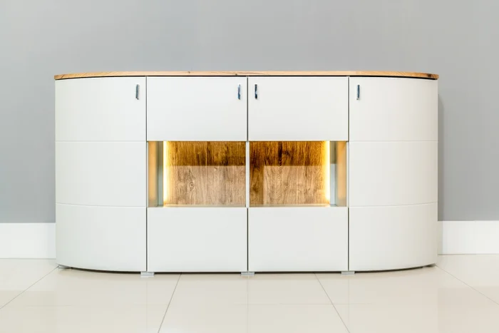 ANISE 4D komoda, 180×90×44 cm, světle šedá a dub coast evoke