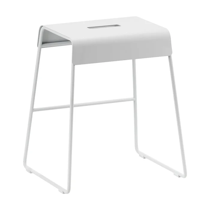 Bílá kovová židle A-Stool