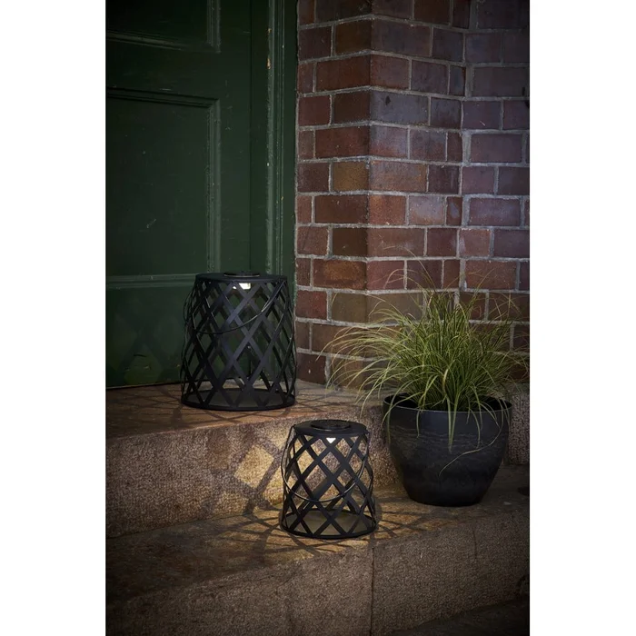Černá LED lucerna Calabria 20 cm