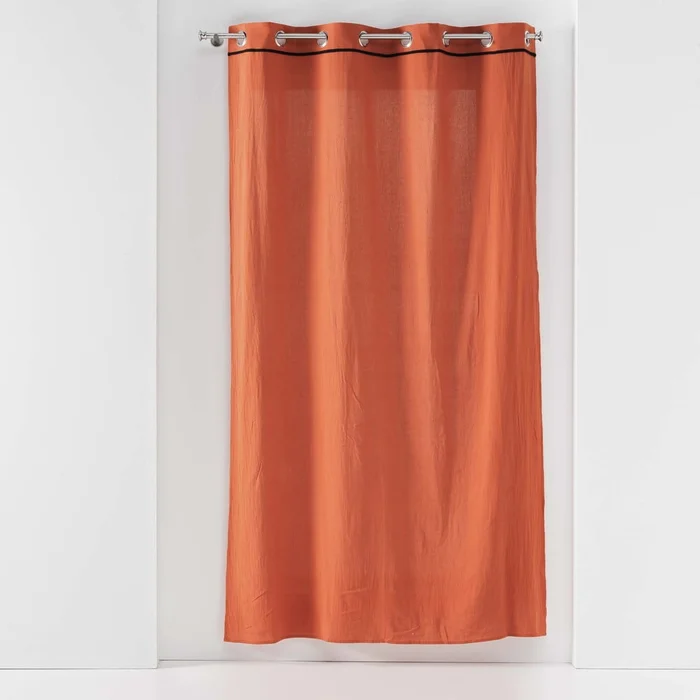 Cihlově červený závěs Linette 135x240 cm