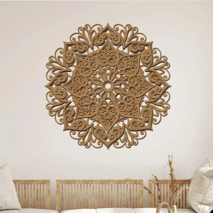 Dřevěná mandala Srdcem k úsměvu, 40 cm, bukové dekorace