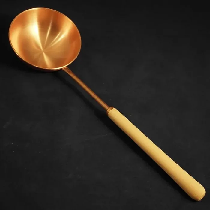 Finská měděná naběračka do sauny 53 cm