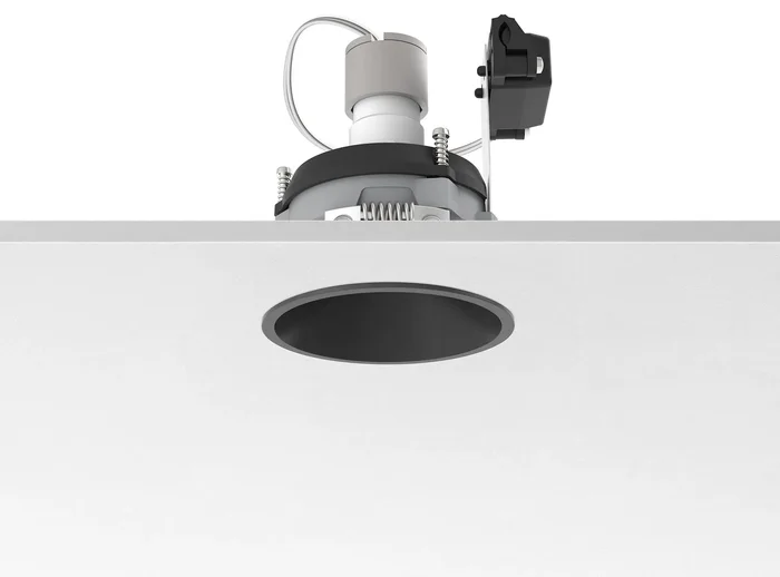 Flos Easy Kap 80 kulatá bodovka černá