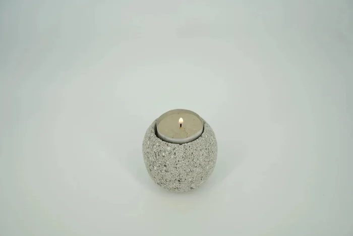 Kulatý pemzový stojan na svíčku