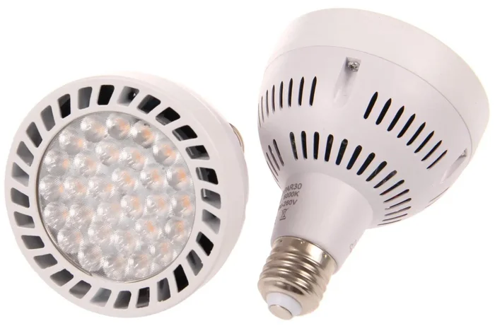 LED PAR30 E27 – Teplá Bílá 45W