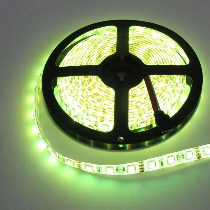 LED pásek 2835, 12V, 5m, 24W, IP20, žlutý