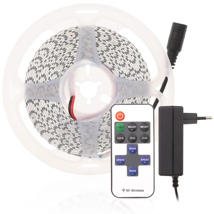 LED páska 5m studená bílá 12V 35W s ovladačem a adaptérem