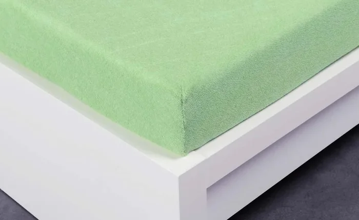 Luxusní froté prostěradlo 220 × 200 cm – pastelově zelené