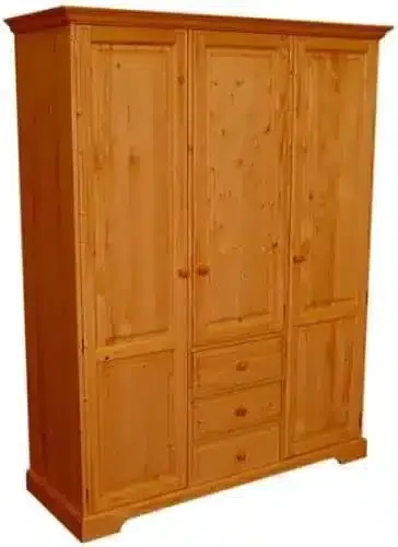 Masivní trojdílná skříň