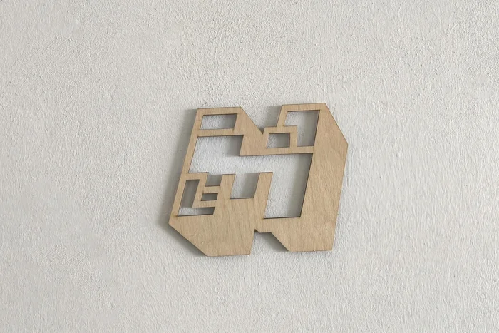 Minecraft Dřevěná dekorace na zeď 20x16 cm Ořech