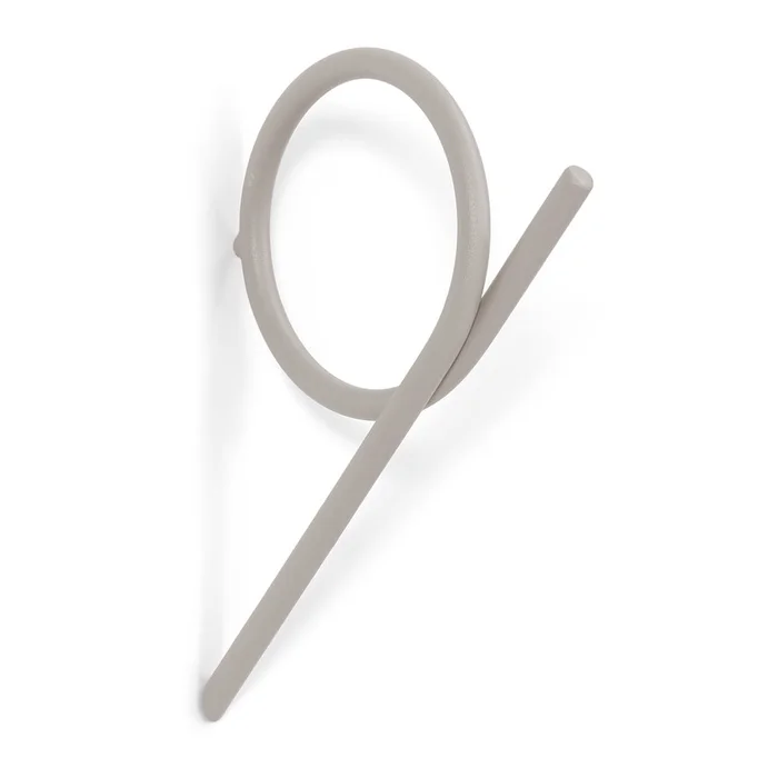 Nástěnný ocelový háček Tuba od Spinder Design