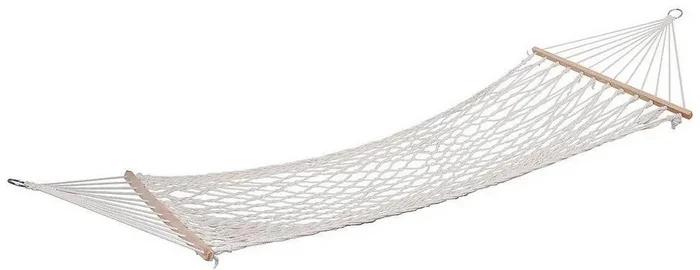 Outdoorová houpací síť s dřevěnými tyčemi