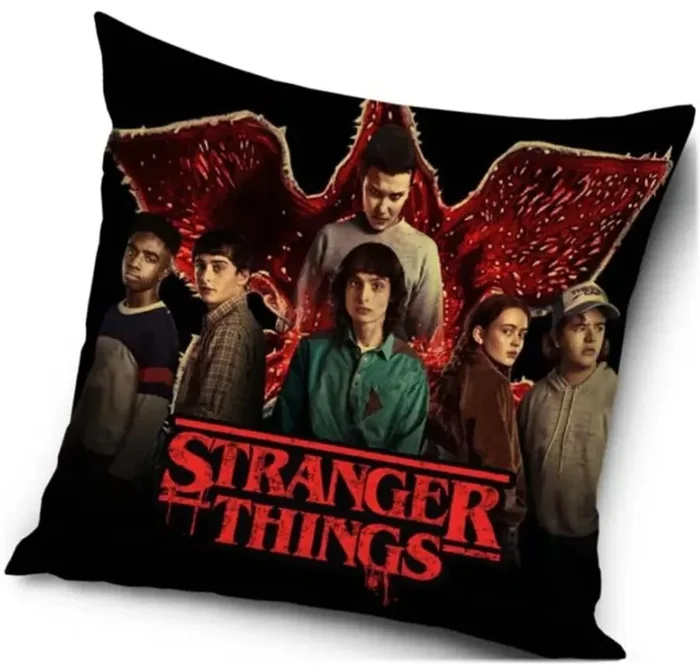 Polštář Stranger Things Demogorgon 40x40 cm