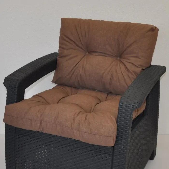 Polstr na křeslo z umělého ratanu, hnědý melír