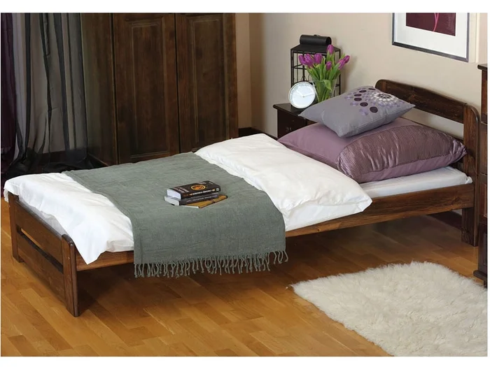 Postel OAKLEY 90x200 cm – masiv borovice, moření ořech, s roštem