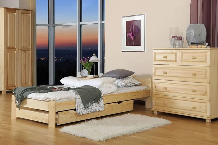 Postel RAFANUS 90x200 cm – masiv borovice s lamelovým roštem