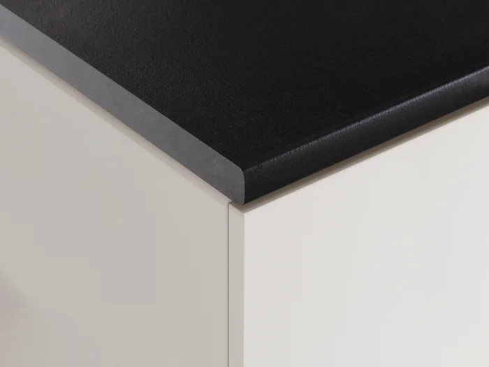 Pracovní deska Sopečná černá 38 mm – na míru