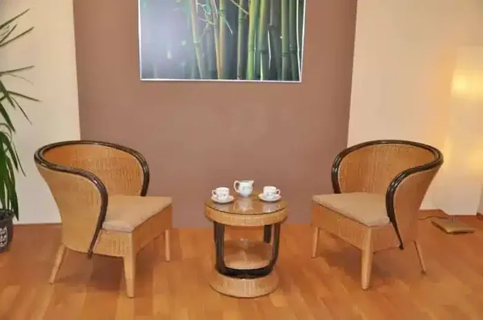 Ratanová sedací souprava Southhampton – 2 křesla a stolek