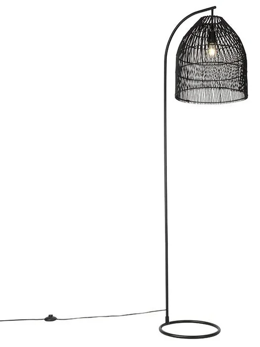 Rustikální stojací lampa Sam s ratanovým stínidlem