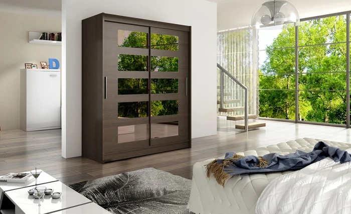 Šatní skříň TABARI V – choco se zrcadlovými pruhy