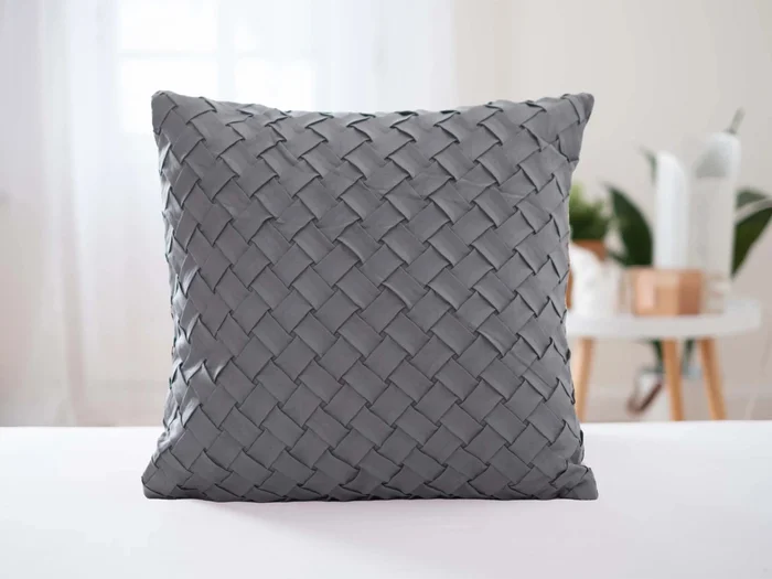 Šedý povlak na polštář 45×45 cm Felipe