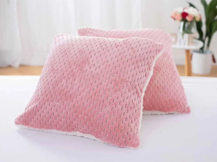 Set beránkových povlaků na polštáře 45×45 cm Laura růžová (2 ks)