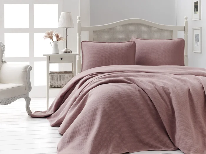 Set NN00549 – přehoz 220 × 240 cm + 2 povlaky na polštář