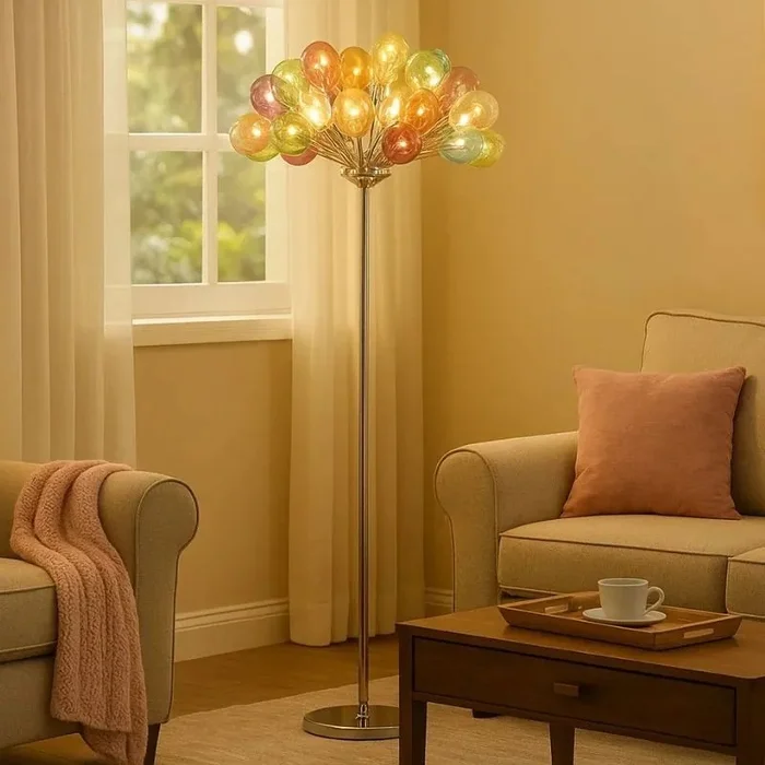 Stojací lampa Grape s chromovým povrchem a barevnými skleněnými stínidly