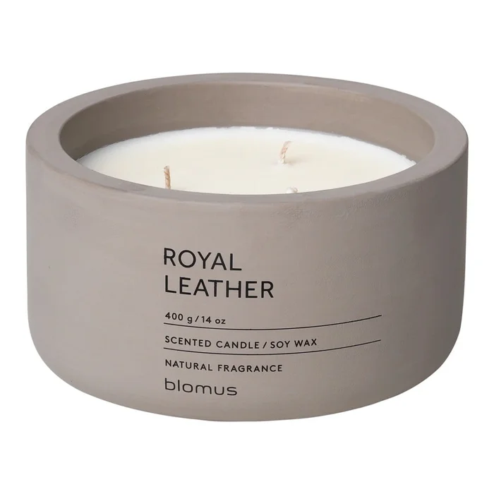 Vonná sojová svíčka Fraga Royal Leather 25h Blomus