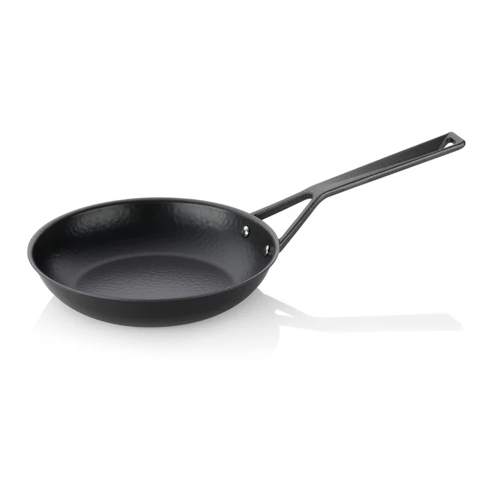 Železná pánev na smažení Kela Rhino 24 cm