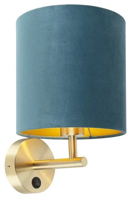 Zlatá nástěnná lampa s modrým sametovým stínidlem